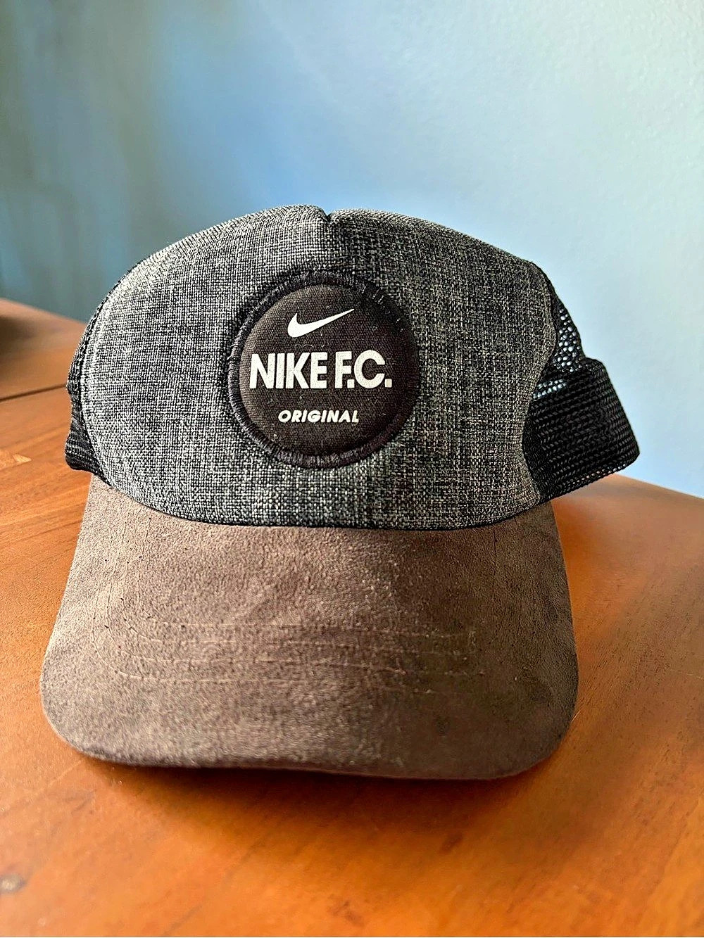 Nike F.C. Hat Men’s Black Gray Original Trucker Cap Mesh Suede Adjustable OS